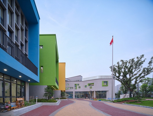 Hangzhou Shengli Elementary School New City Campus and Kindergartens Affiliated / UAD - Exterior Photography, Facade