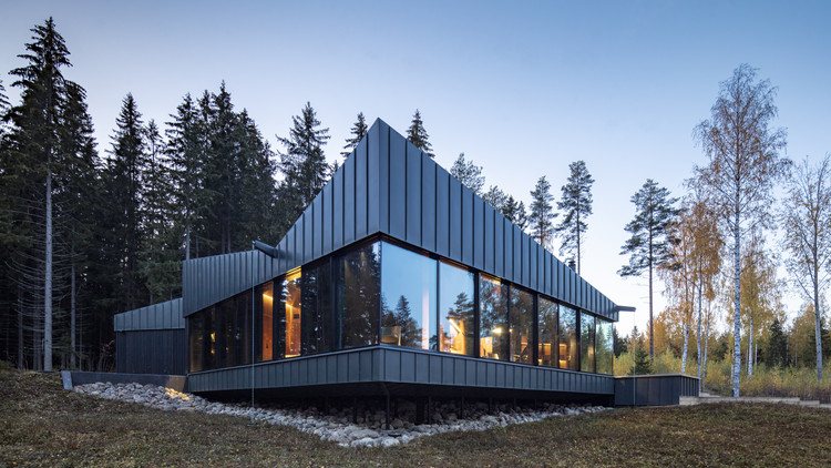 3 Square House / Studio Puisto, © Marc Goodwin, Archmospheres