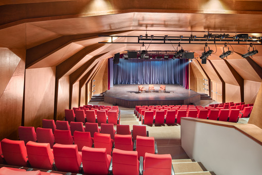 Bangalore International Centre / Hundredhands - Interior Photography, Living Room