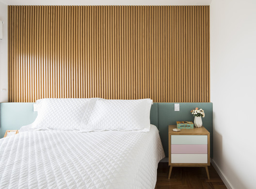 Apartamento LIVI / Plure Arquitetura  - Fotografia de Interiores, Dormitório, Cama, Janela