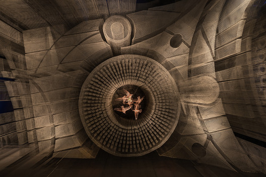 Fillmore Sculpture at Cathédrale Restaurant / Tresoldi Studio - Interior Photography