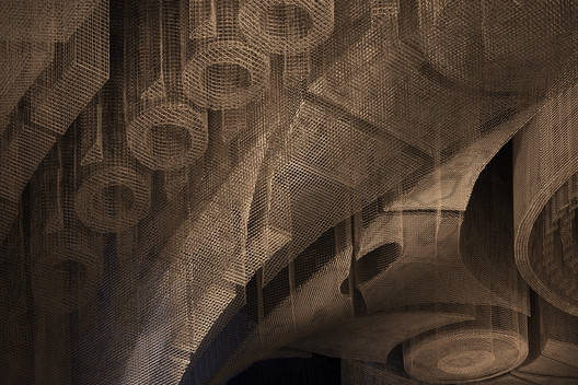Fillmore Sculpture at Cathédrale Restaurant / Tresoldi Studio - Interior Photography