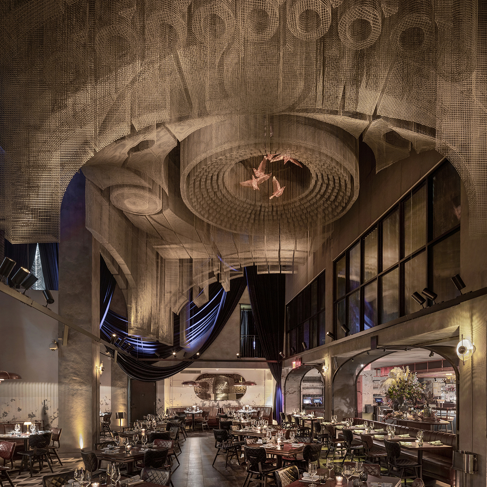 Fillmore Sculpture at Cathédrale Restaurant / Tresoldi Studio - Interior Photography