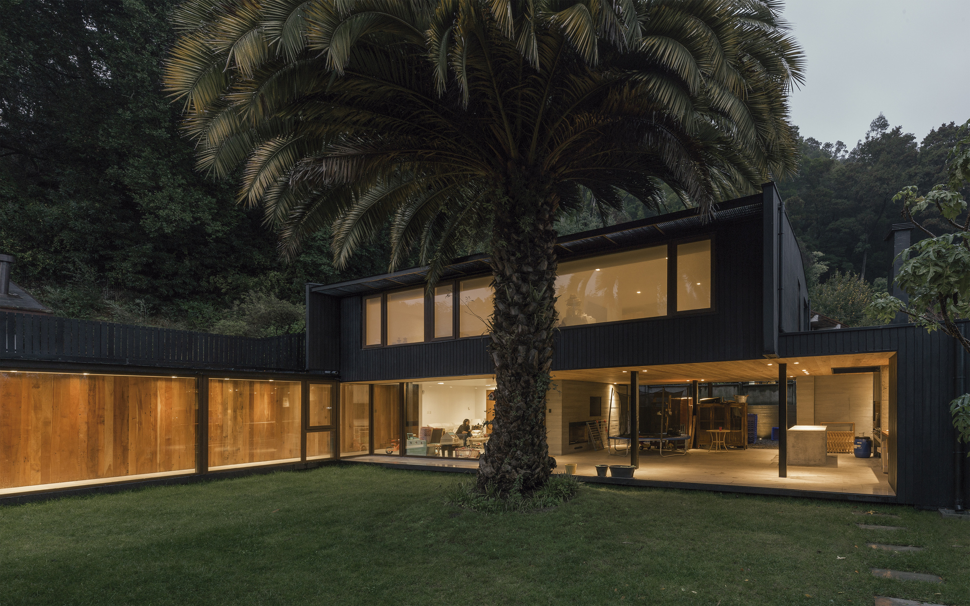 Gallery of De la Palmera House / Prado Arquitectos - 6