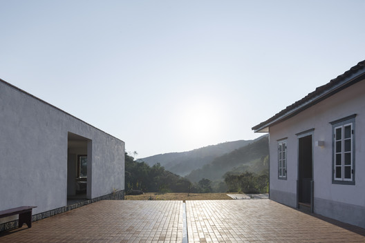 Mato Dentro Farm House / AR Arquitetos - Exterior Photography, Facade, Concrete