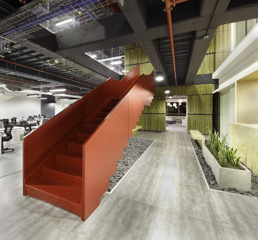 Offices and Workspaces in Colombia: Examples of Architecture in Plan - Image 2 of 13