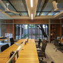 Edificio de oficinas Teach for Bangladesh / Studio Dhaka - Fotografía interior, Arquitectura De Oficinas