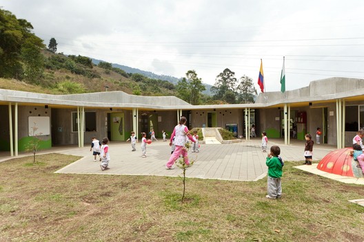 Architecture for Early Childhood Education: Kindergartens and Preschools in Colombia Architecture for Early Childhood Education: Kindergartens and Preschools in Colombia - Image 8 of 11