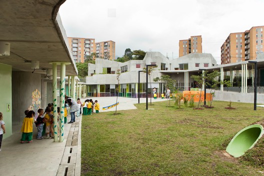 Architecture for Early Childhood Education: Kindergartens and Preschools in Colombia Architecture for Early Childhood Education: Kindergartens and Preschools in Colombia - Image 11 of 11