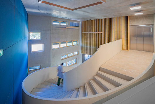 Ada Lovelace secondary school / Ateliers A+ - Interior Photography, Stairs, Glass