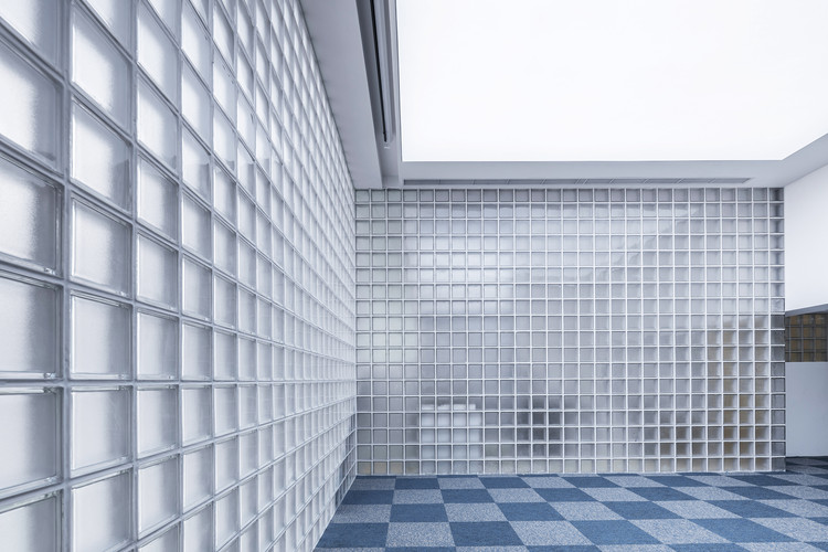 Inside the conference room –“ crystal palace”. Image © Weiqi Jin