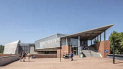 Centro de arte Javett / Mathews + Associates Architects