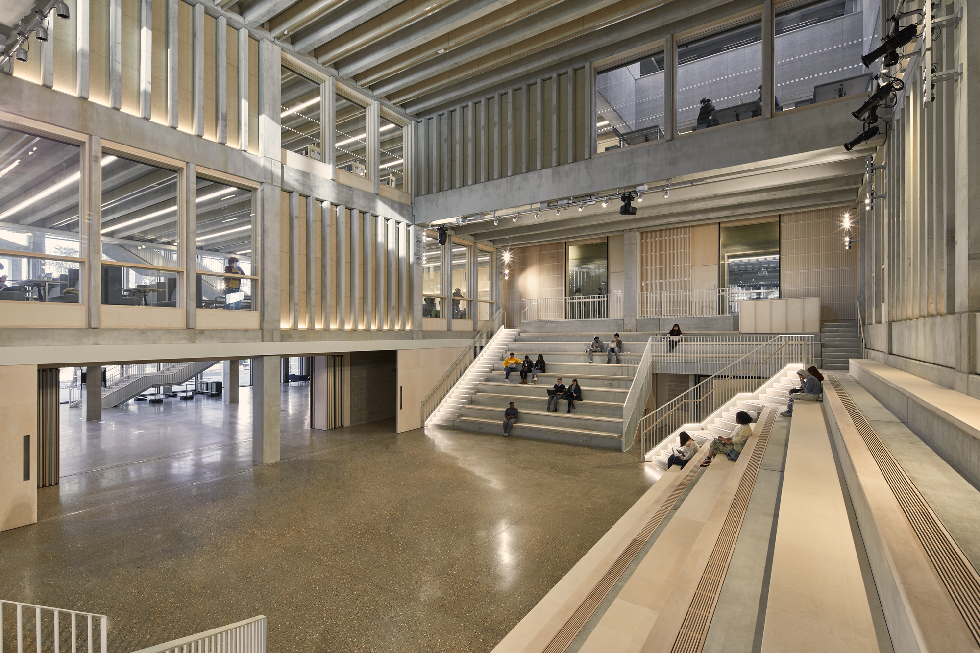 Gallery of Kingston University Town House / Grafton Architects 22