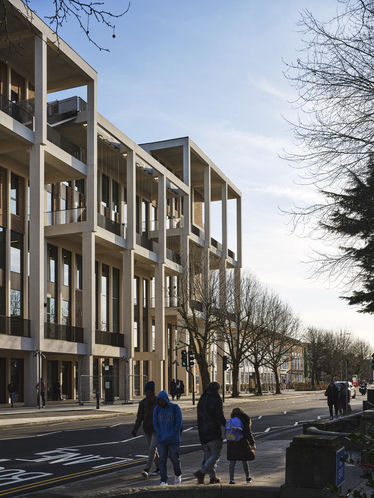 Gallery of Kingston University Town House / Grafton Architects 8