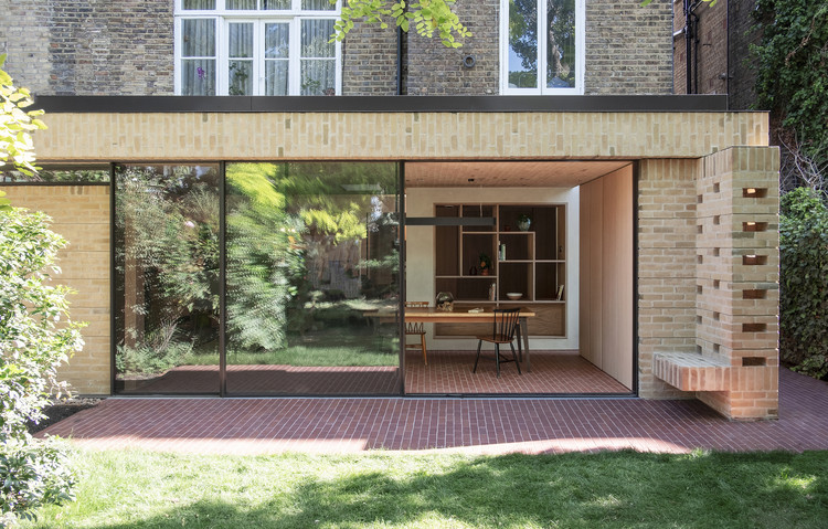 9 Projects that Demonstrate the Versatility of Brick Floor - Image 5 of 10