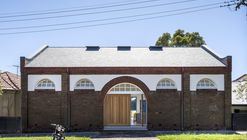 Drill Hall House / Tobias Partners