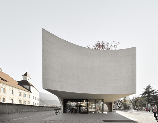 TreeHugger Tourist Information Office / MoDusArchitects - Exterior Photography, Facade, Concrete
