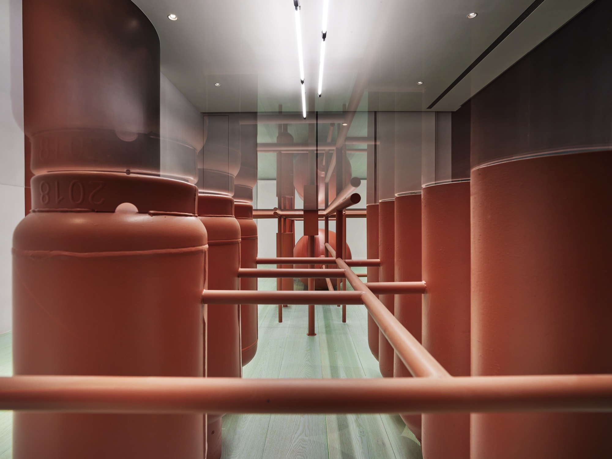 Gallery of Ideal Gas Lab / Waterfrom Design 18