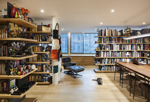 GIZI_Art Base / BCHO Partners GIZI_Art Base / BCHO Partners - Interior Photography, Closet, Shelving