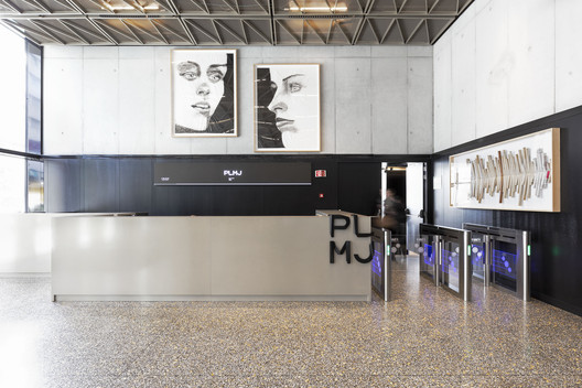 PLMJ Firm Office / Bak Gordon Arquitectos PLMJ Firm Office / Bak Gordon Arquitectos - Interior Photography, Kitchen