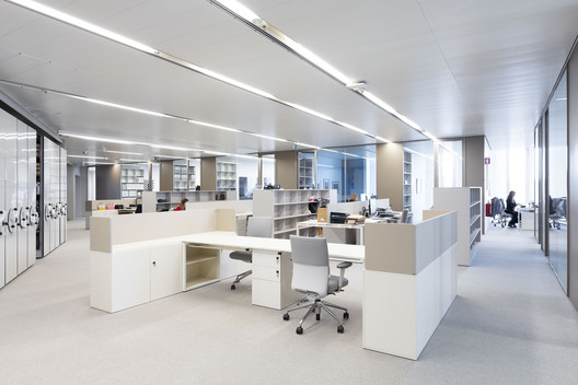 PLMJ Firm Office / Bak Gordon Arquitectos PLMJ Firm Office / Bak Gordon Arquitectos - Interior Photography, Kitchen