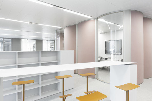 PLMJ Firm Office / Bak Gordon Arquitectos PLMJ Firm Office / Bak Gordon Arquitectos - Interior Photography, Kitchen
