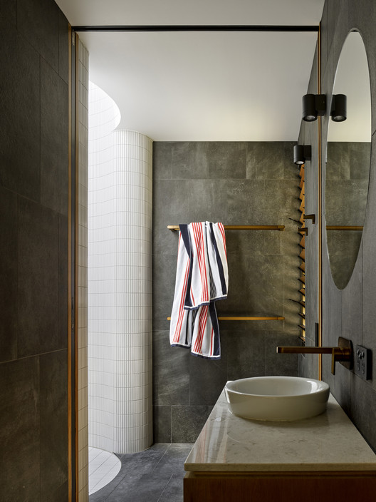 Corymbia House / Paul Butterworth Architect - Interior Photography, Bathroom
