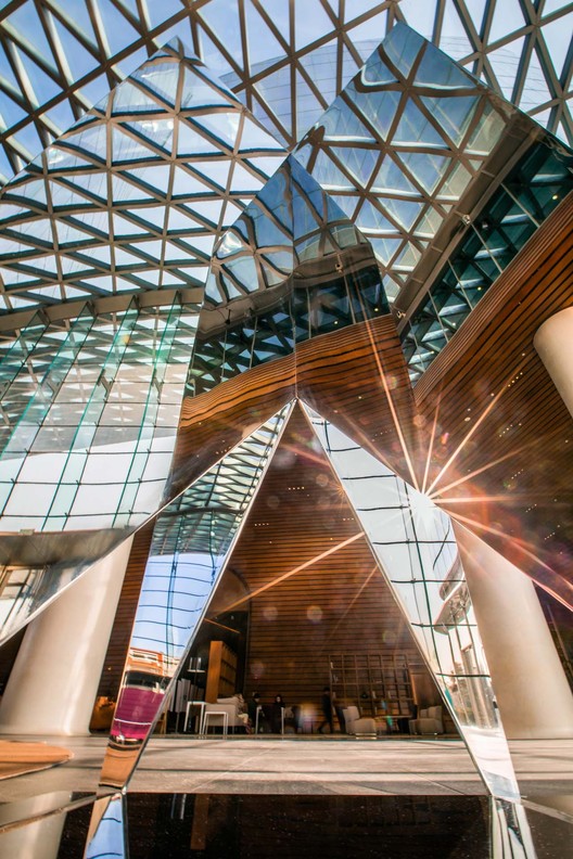 北京启皓镜面装置 ‘千江月’ ‘万里天’ / Crossboundaries - 室内图, 玻璃, 梁