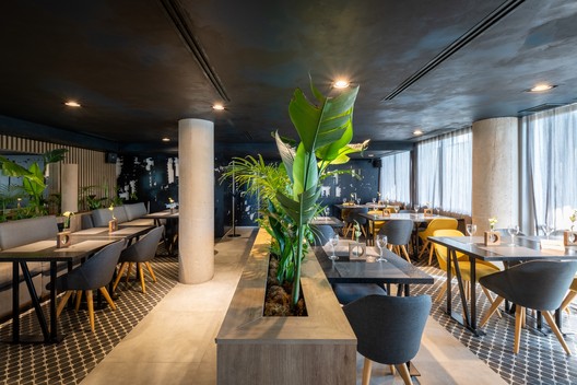 Ñato 餐厅 / AR Arquitectos Ñato 餐厅 / AR Arquitectos - 室内图, 餐厅, 桌子, 椅子