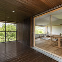 MG 0186 400dpi - Yasu House / Hearth Architects: Nh&agrave; ở 2 tầng ở dưới ch&acirc;n n&uacute;i thiết kế view rộng v&agrave; tho&aacute;ng