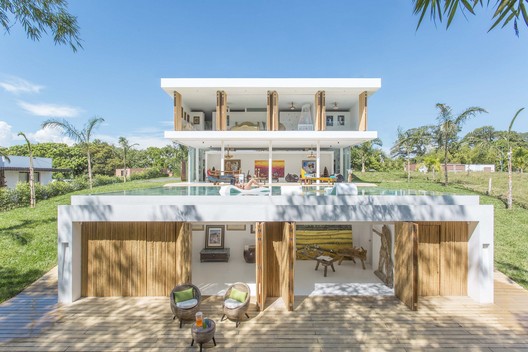 Swimming Pools in Colombian House Architecture - Image 12 of 15