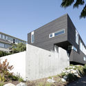 Cantilever House / Robert Hutchison Architecture - Exterior Photography, Facade, Concrete