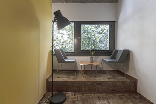 Soheil Office / Raavi Studio - Interior Photography, Chair, Windows