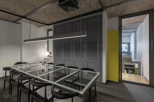 Soheil Office / Raavi Studio - Interior Photography, Kitchen, Windows