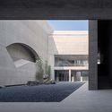 Shou County Culture and Art Center / Studio Zhu-Pei - Interior Photography, Concrete