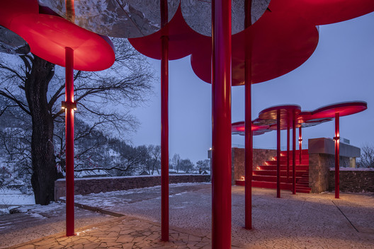 Threshing Ground under the Big Locust Tree / 3andwich Deisgn / Hewei Studio - Interior Photography, Column