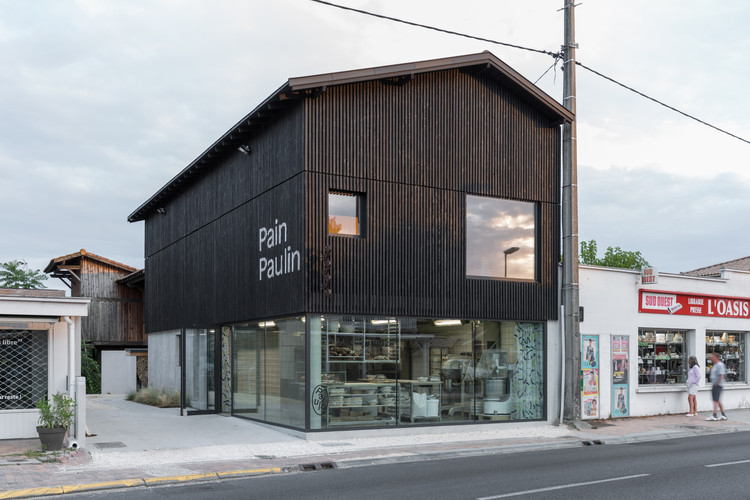 Pain Paulin Bakery / ciguë - More Images