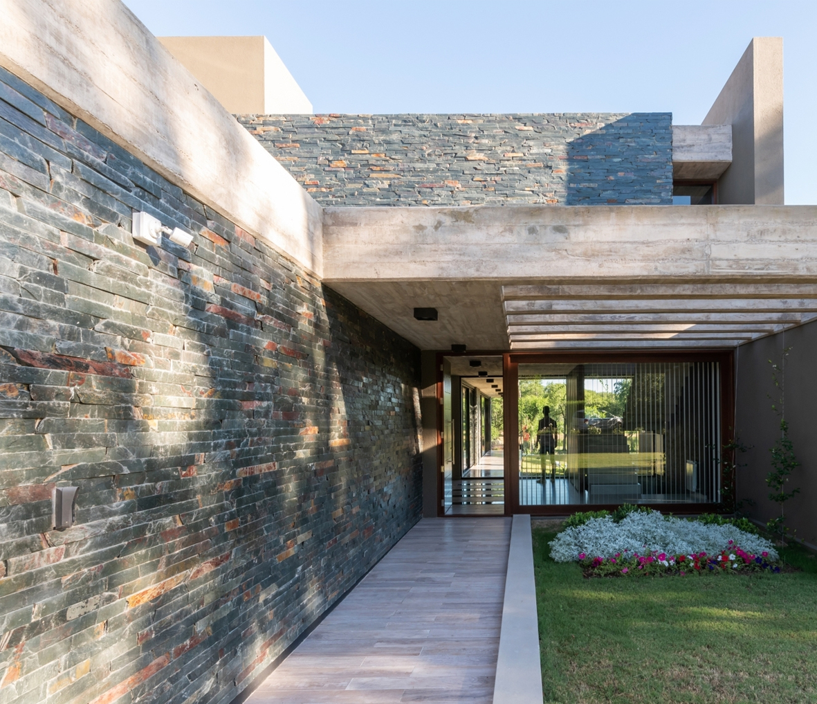 Casas con piedra en Argentina: Materiales pétreos como recurso