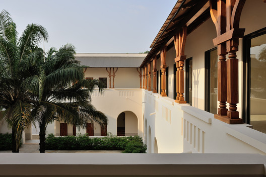 Palace in Lomé Exhibition Space and Workshops / Segond-Guyon Architectes - Exterior Photography, Facade