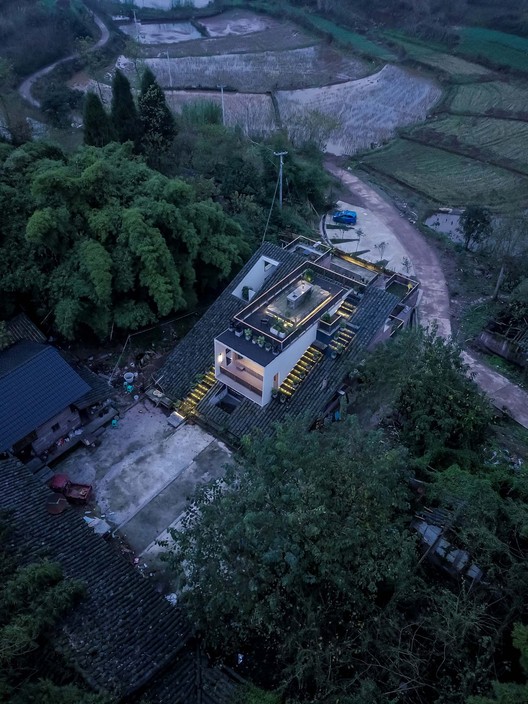 Moutain House of Lew / LEW JOESON - Exterior Photography, Aerial View Photography