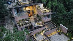 Moutain House of Lew / LEW JOESON