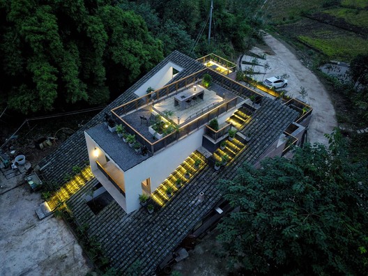 Moutain House of Lew / LEW JOESON - Exterior Photography, Aerial View Photography