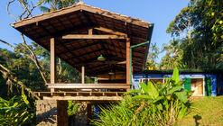 AD Classics: Ubatuba House / Königsberger Vannucchi Arquitetos Associados