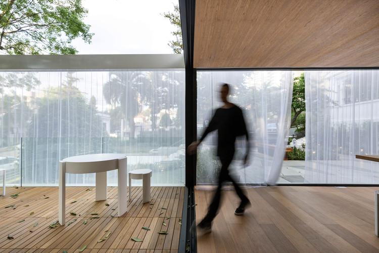 White Pavilion / Arquitetura Nacional - Interior Photography, Wood, Deck