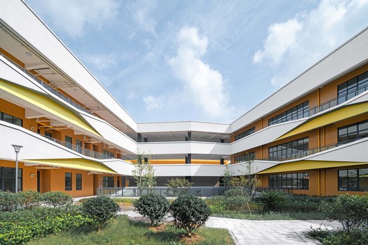 Yongjiang Experimental School / DC Alliance - Exterior Photography, Garden, Courtyard