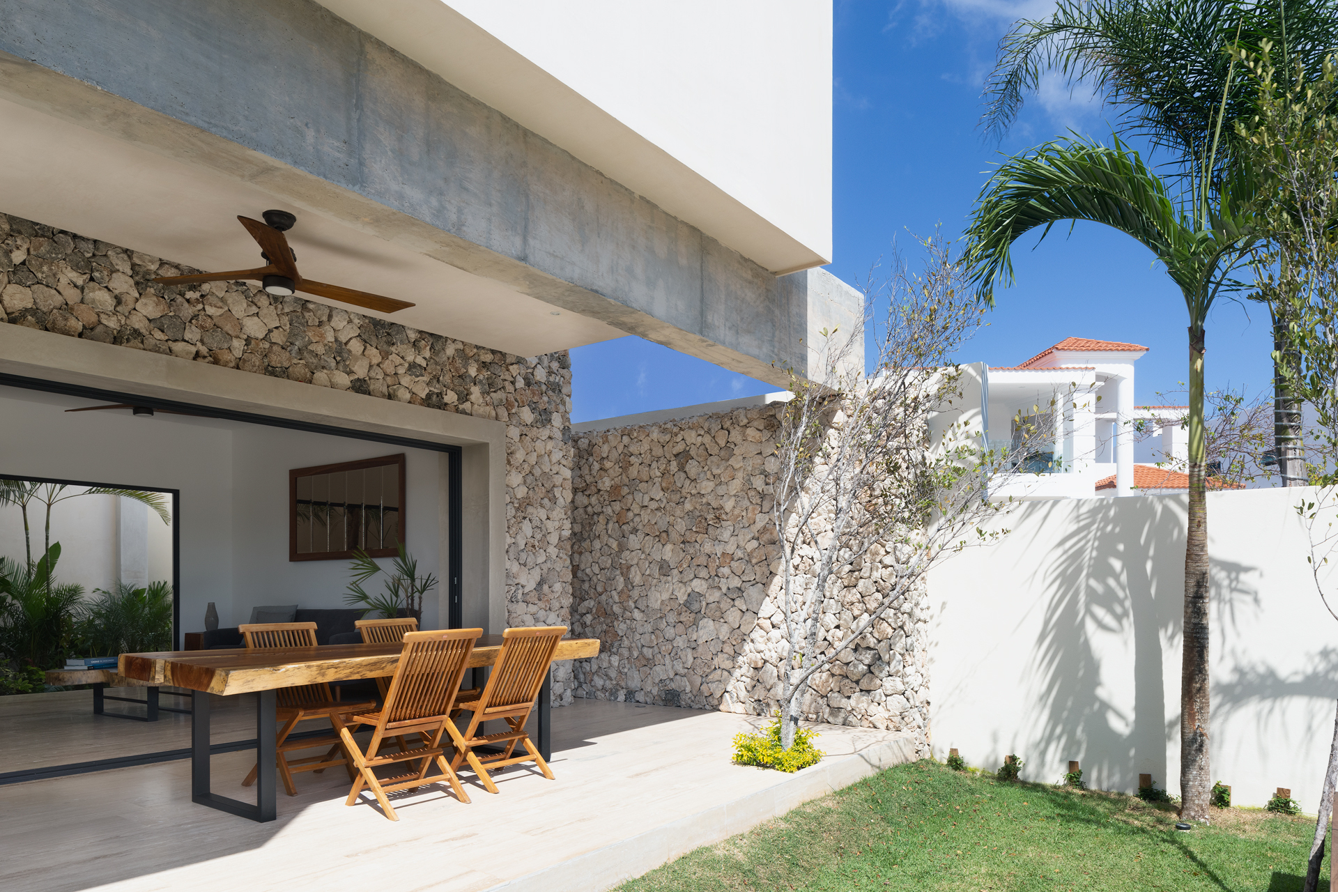 Gallery of Venados 22 House / estudio AM arquitectos 16