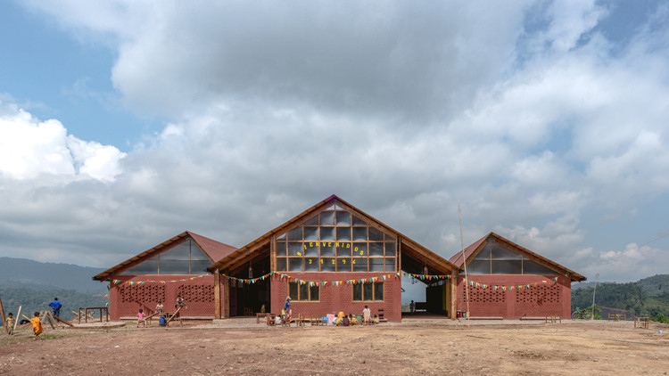 Unión Alto Sanibeni Nursery and Primary School / Semillas - Exterior Photography, Facade