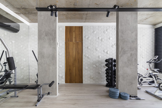 AER La Pampa Building / Cubero Rubio - Interior Photography, Bathroom, Wood, Beam