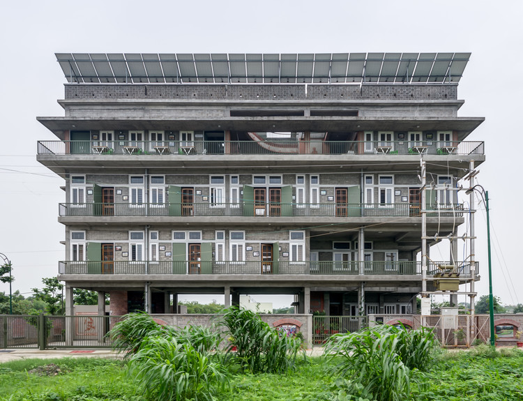 Oficina central de Action for Social Advancement (ASA) / Biome Environmental Solutions - Más Imágenes