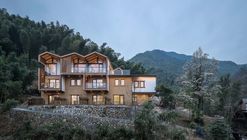 Yiyunshangshe Hostel / JR Studio